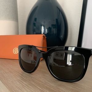 Tory Burch Retro Sunglasses